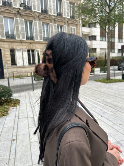 PINCE EN FAUSSE FOURRURE LÉOPARD